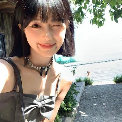 爱在心里怎知道